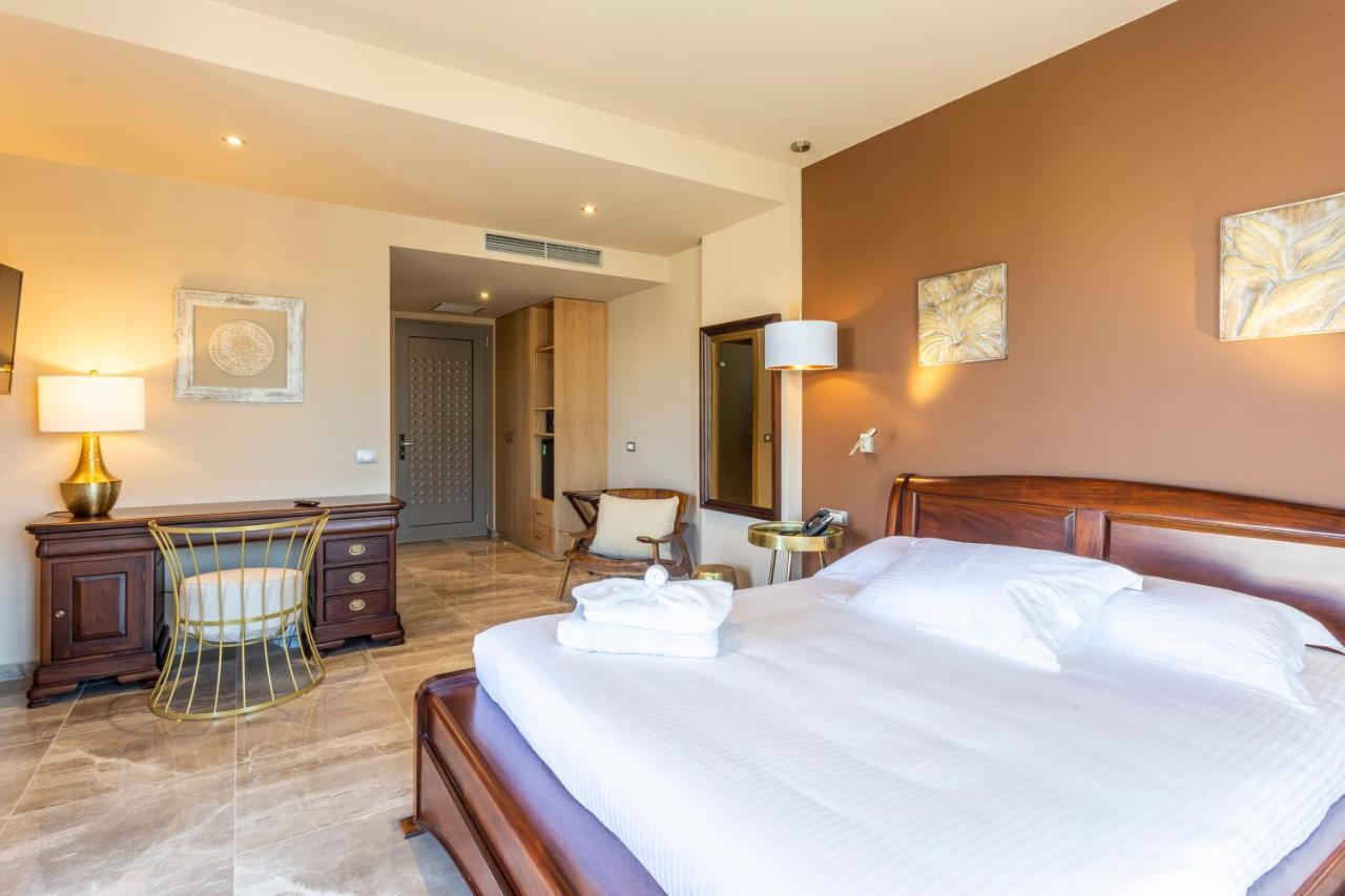 Elysian Luxury Hotel And Spa กาลามาตา ภายนอก รูปภาพ